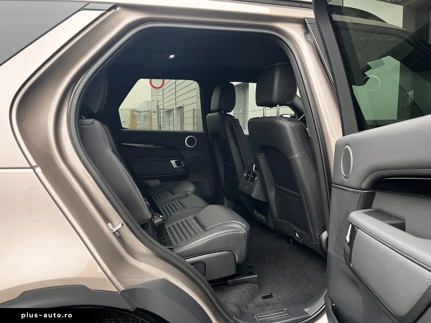 LAND ROVER Discovery 5 S D250 AWD