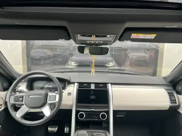 LAND ROVER Discovery 5 Dynamic SE D250 AWD