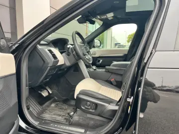 LAND ROVER Discovery 5 Dynamic SE D250 AWD