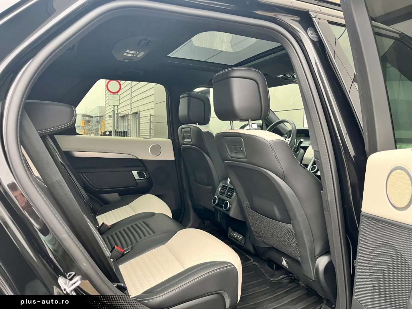 LAND ROVER Discovery 5 Dynamic SE D250 AWD