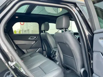 LAND ROVER Range Rover Velar 3.0 D300 DYNAMIC SE AWD