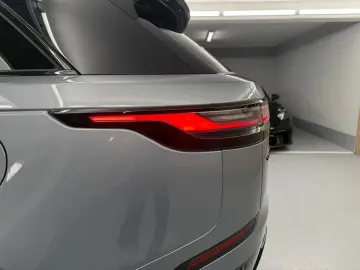 LAND ROVER Range Rover Velar Hybrid Autobiography