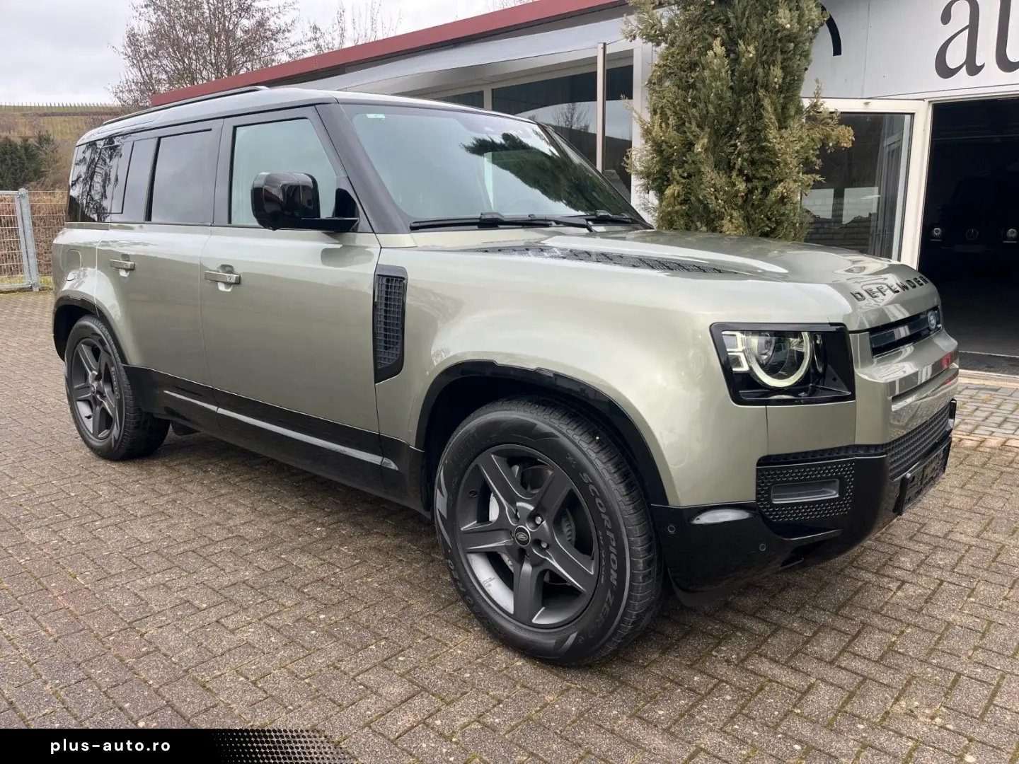 LAND ROVER Defender 110 X-Dynamic SE HeadUp eAHK 20