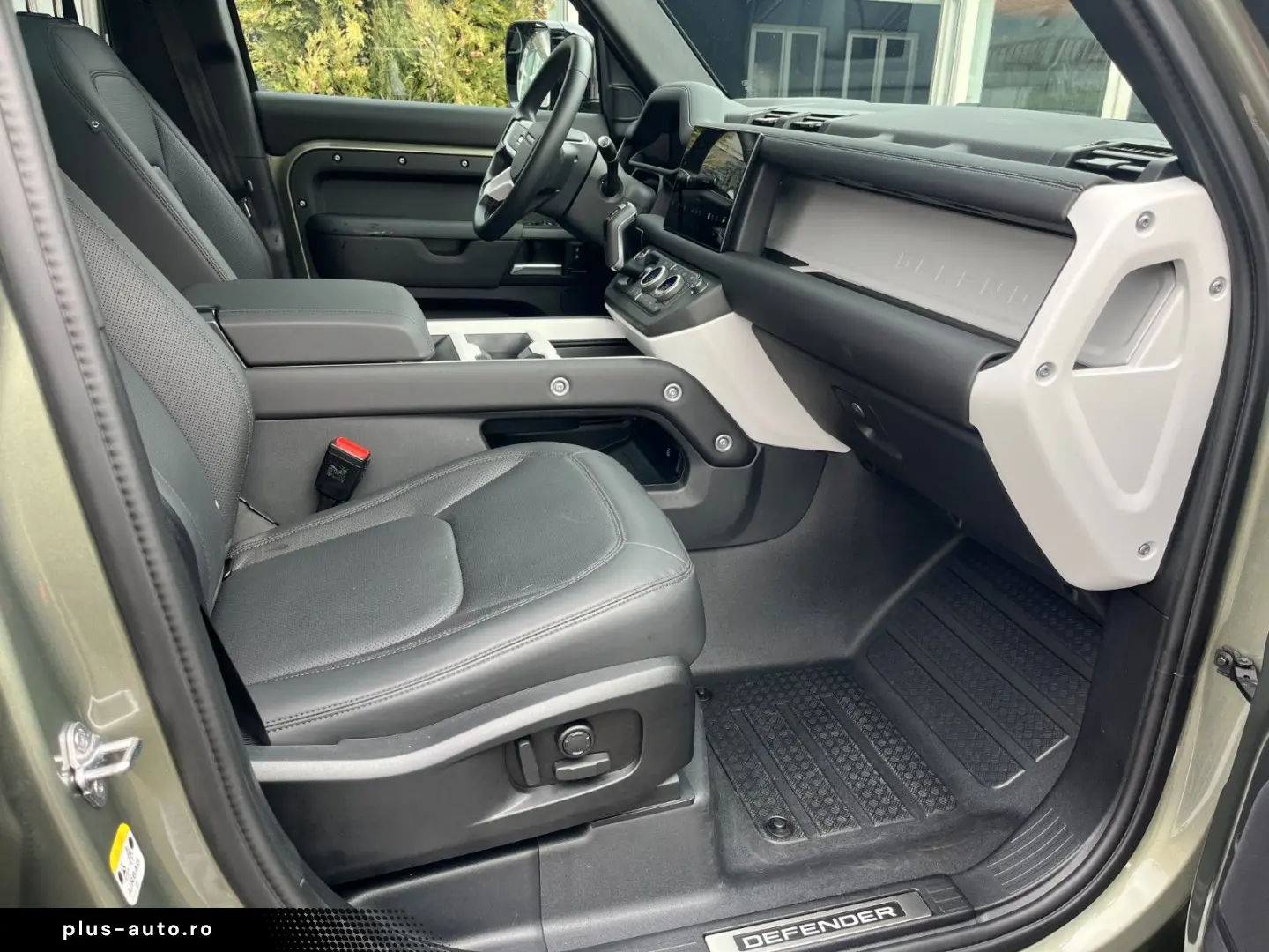 LAND ROVER Defender 110 X-Dynamic SE HeadUp eAHK 20