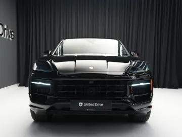 PORSCHE Cayenne Coupe S
