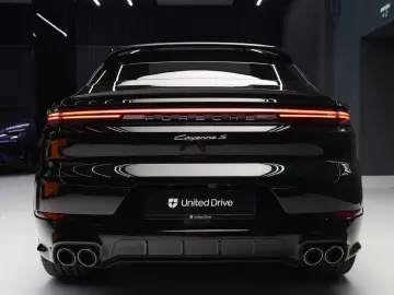 PORSCHE Cayenne Coupe S