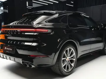 PORSCHE Cayenne Coupe S