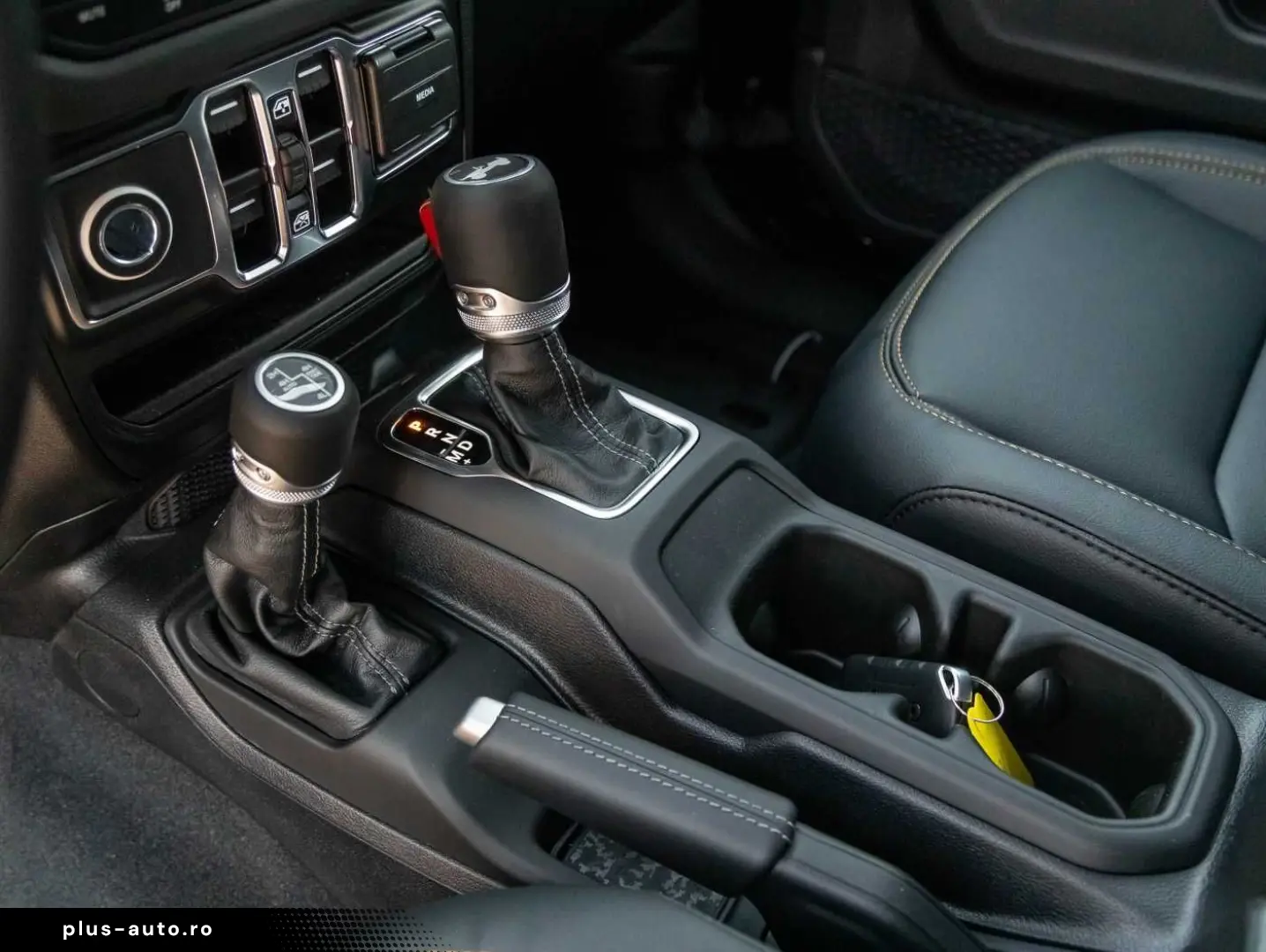 JEEP Wrangler Sahara 2.0l T-GDI Ultd. Sky-One