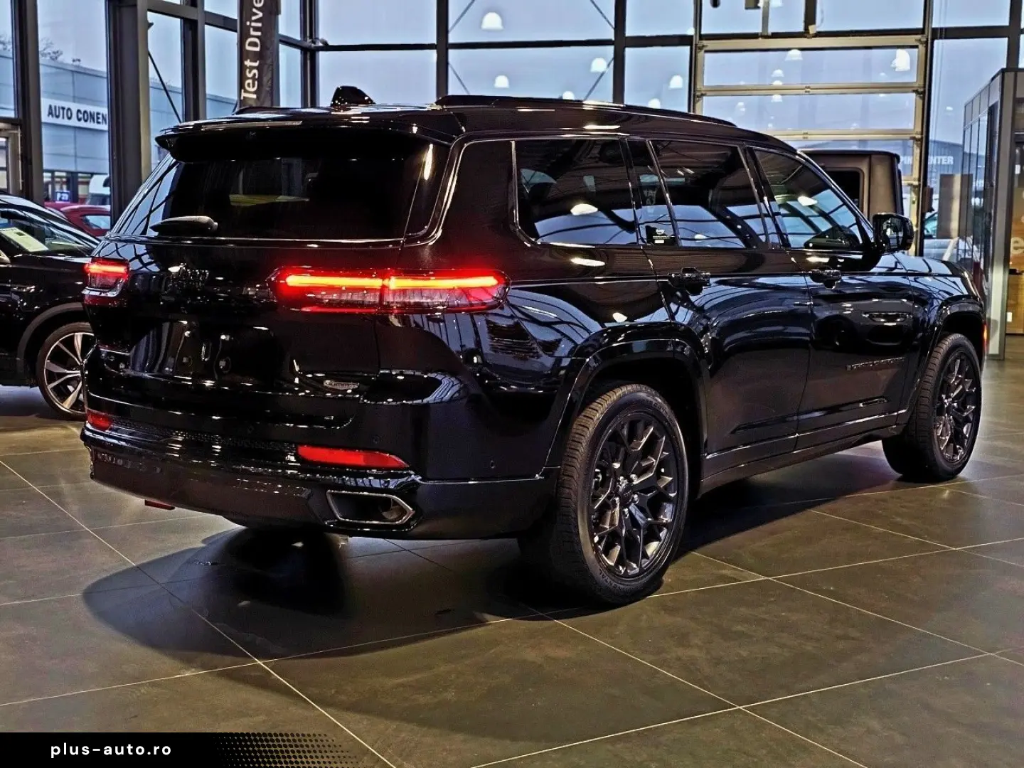 JEEP Grand Cherokee 5.7 V8 L Summit Reserve TV 6Sitze