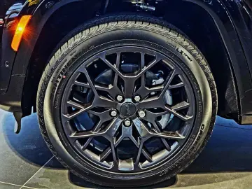 JEEP Grand Cherokee 5.7 V8 L Summit Reserve TV 6Sitze