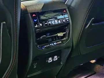 JEEP Grand Cherokee 5.7 V8 L Summit Reserve TV 6Sitze