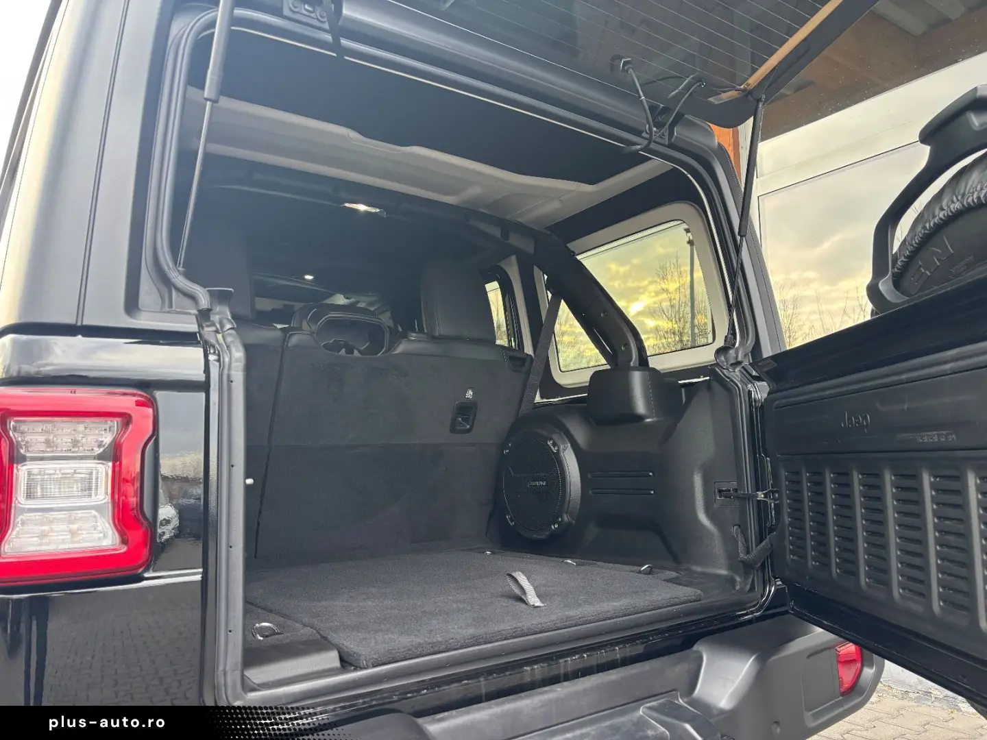 JEEP Wrangler Unlimited Rubicon Facelift Alpine BRD