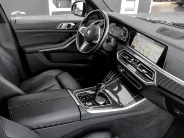 BMW X5 xDr45e MSpo DAProf HUD 360  Massage Ventilation