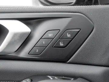 BMW X5 xDr45e MSpo DAProf HUD 360  Massage Ventilation