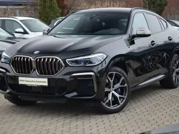BMW X6 M50i