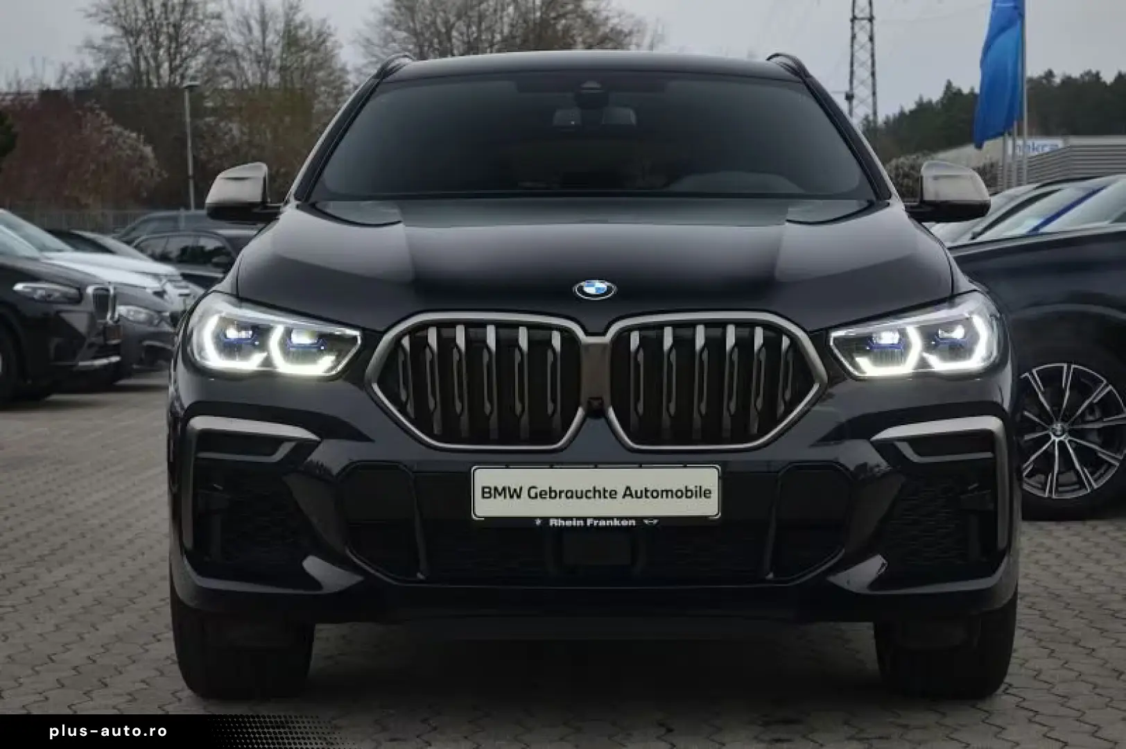 BMW X6 M50i