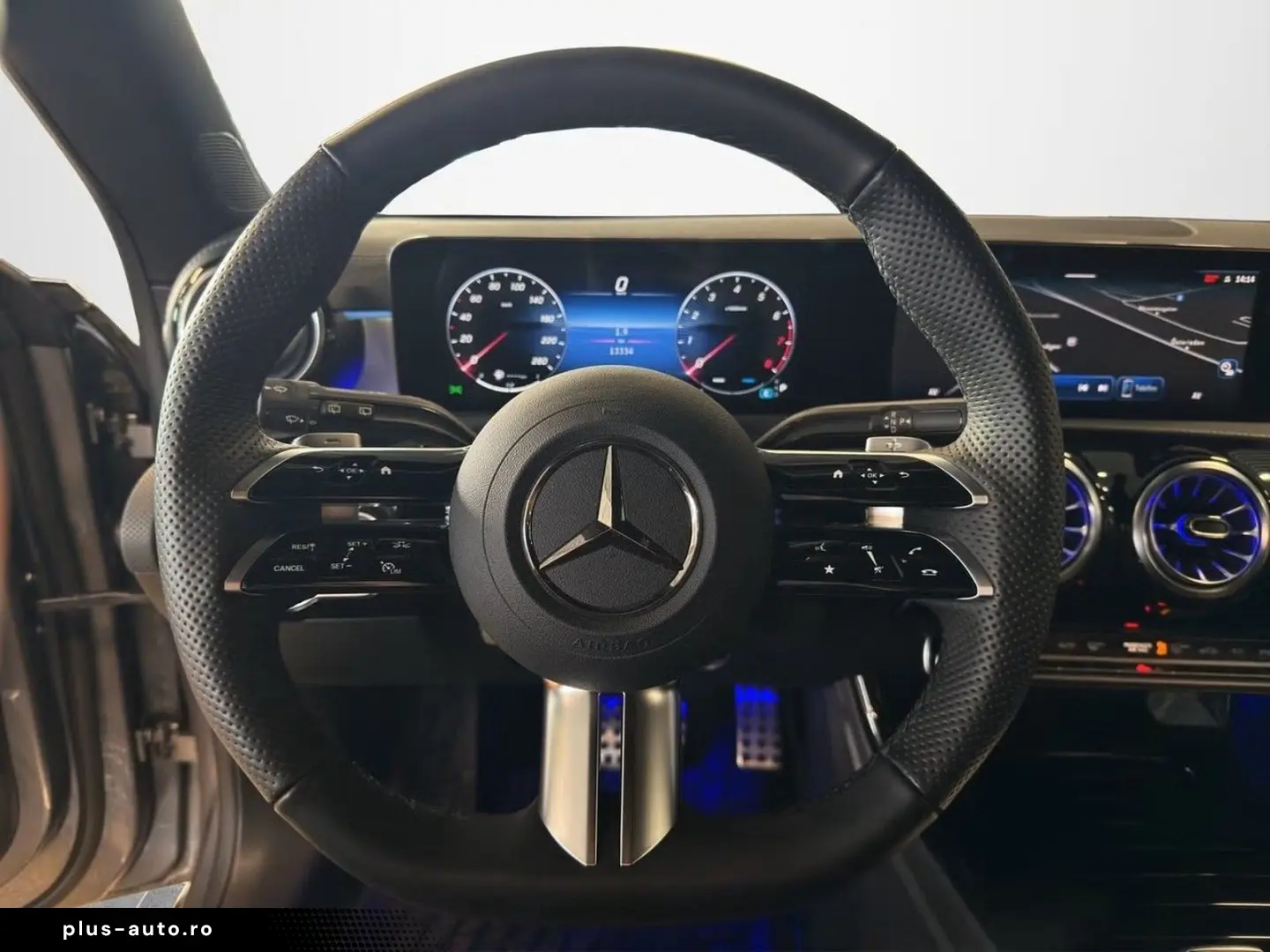 MERCEDES-BENZ CLA 200 9G AMG-LINE