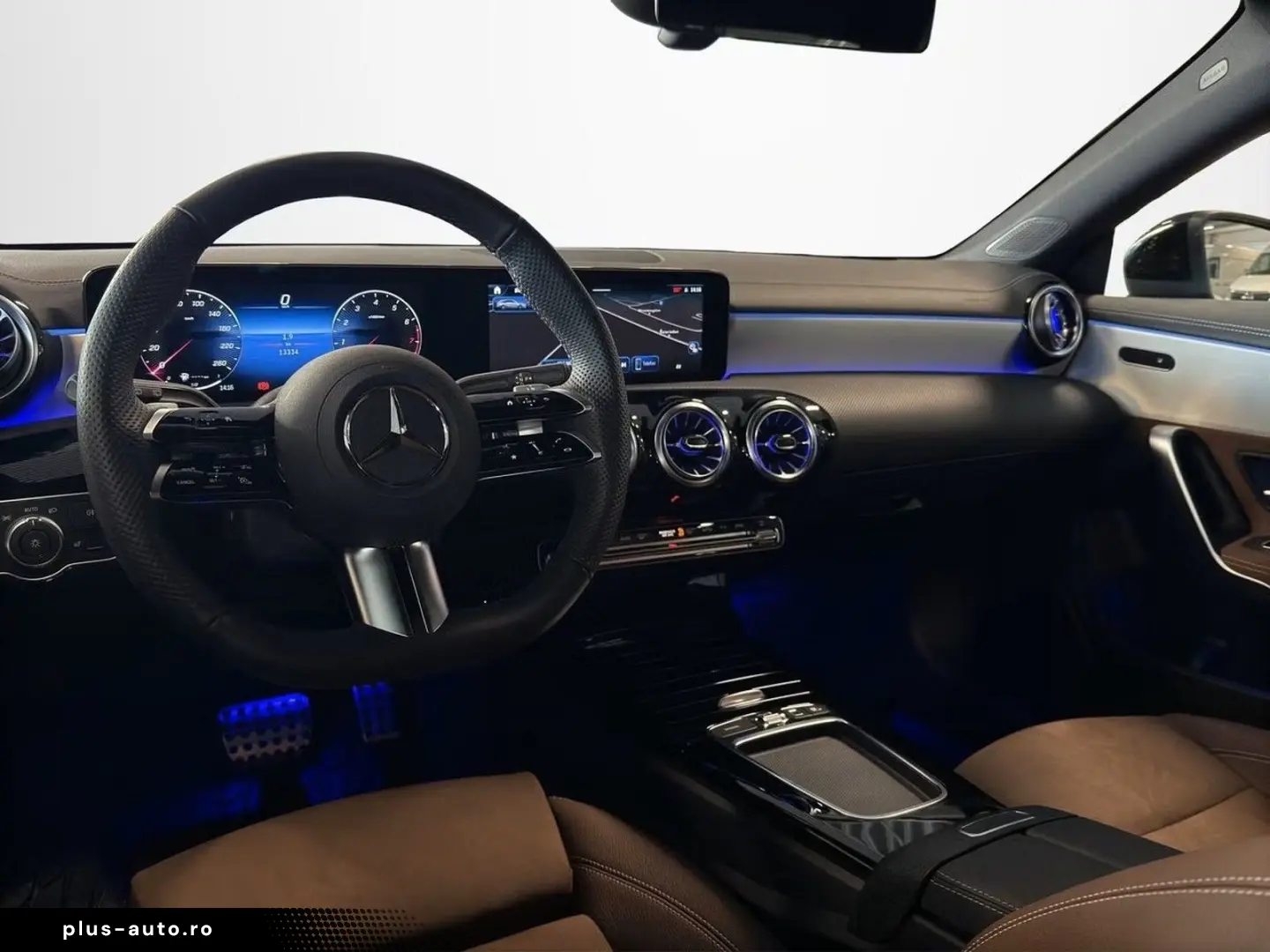 MERCEDES-BENZ CLA 200 9G AMG-LINE