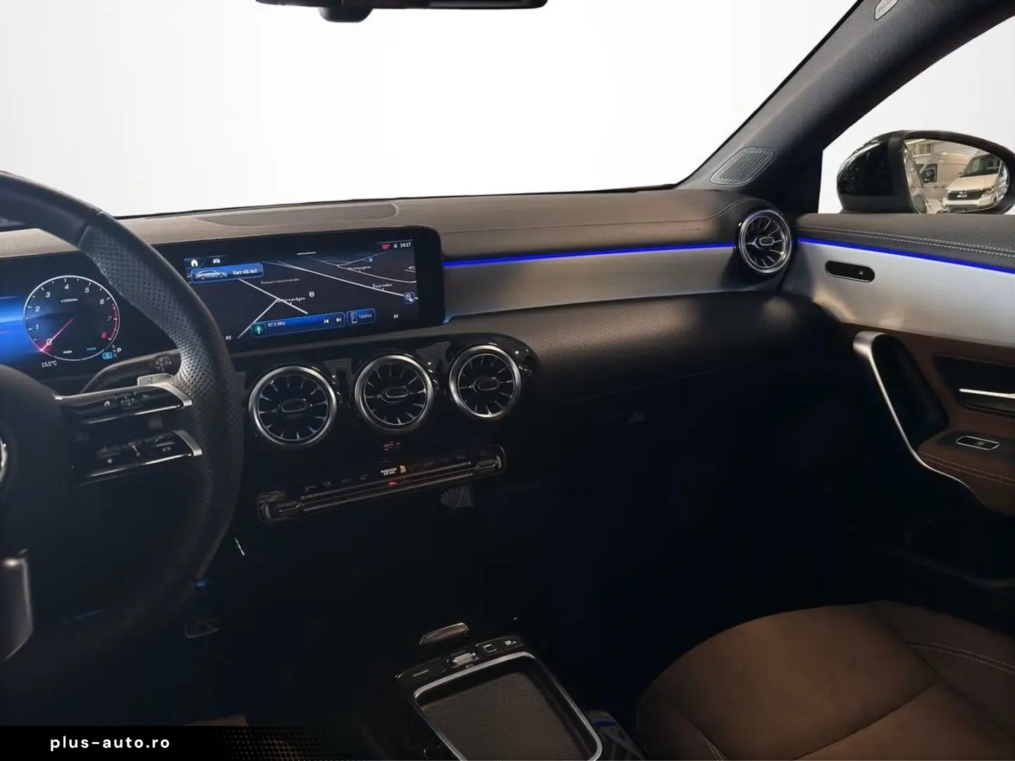 MERCEDES-BENZ CLA 200 9G AMG-LINE