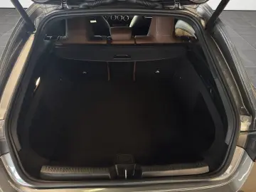 MERCEDES-BENZ CLA 200 9G AMG-LINE