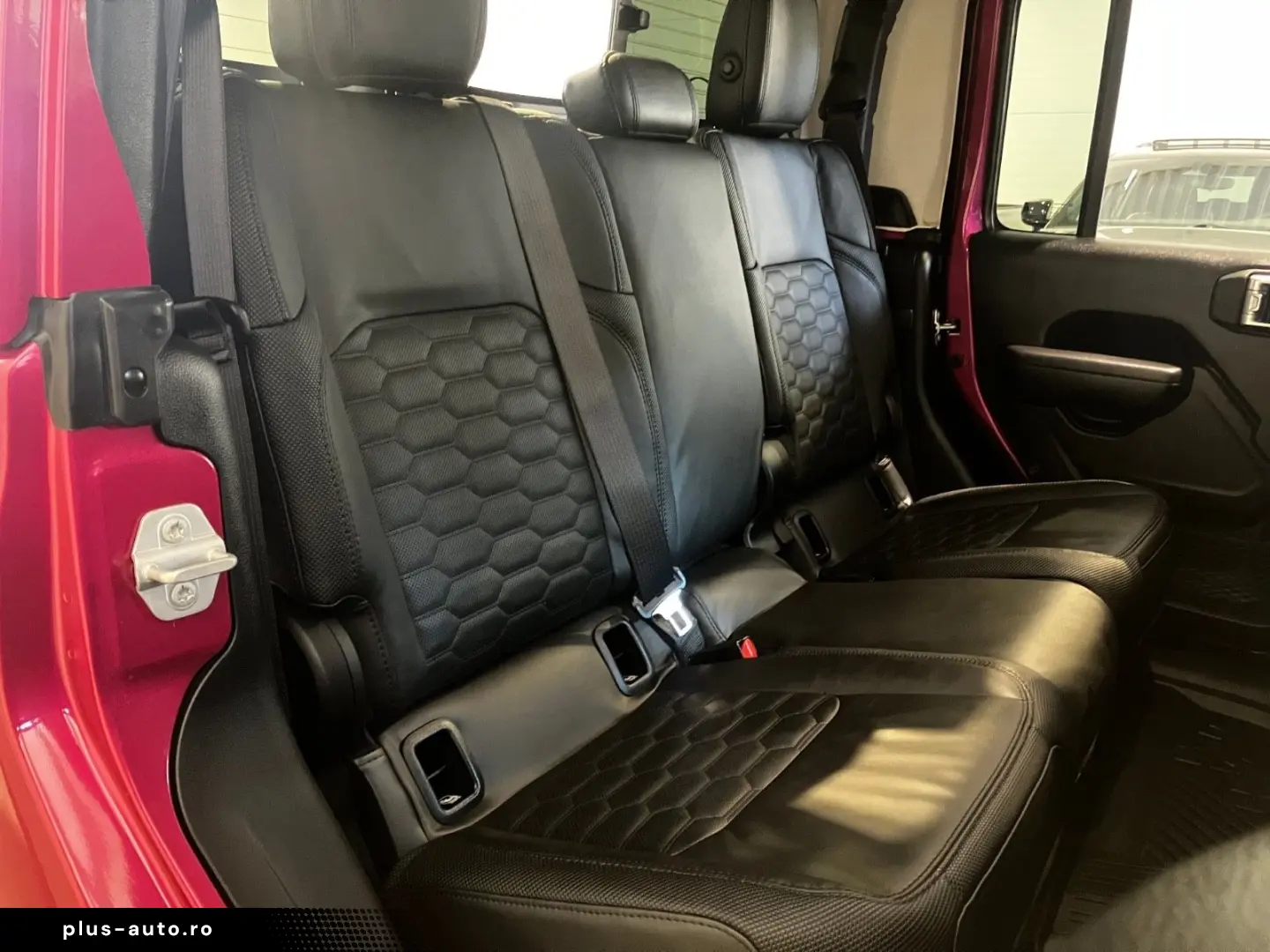 JEEP Gladiator Sport 3 6 4x4 Leder LED AHK Navi Pink