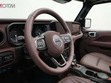 JEEP Wrangler Unlimited 4xe 380 Rubicon   Ferrari Lea