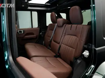 JEEP Wrangler Unlimited 4xe 380 Rubicon   Ferrari Lea