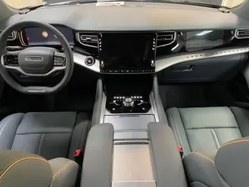 JEEP GRAND WAGONEER 6.4L V-8 LPG  NIGHT VIEW 1. HAND