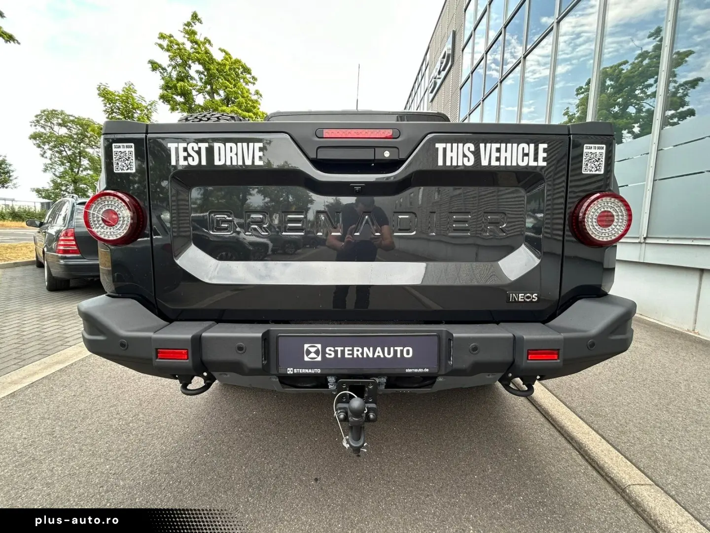 INEOS Grenadier Quartermaster Autom. Park-Assist.