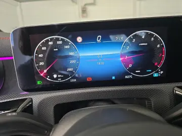 MERCEDES-BENZ CLA 200 - AMG