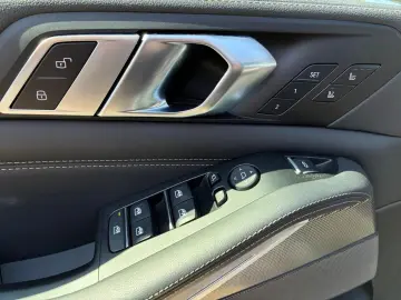 BMW X5 xdr45e MSp SkyLounge Massage Ventil DisplayKey 360