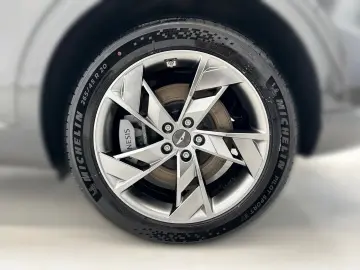 GENESIS GV70 Sport Electrified 4WD AD El. Panodach Leder