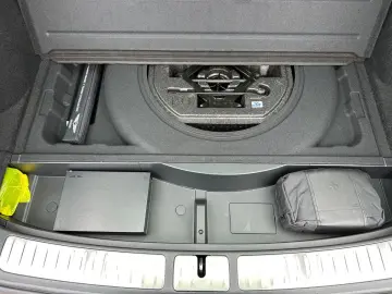GENESIS GV70 Luxury 4WD