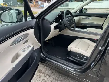 GENESIS GV70 Luxury 4WD