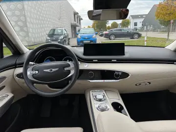 GENESIS GV70 Luxury 4WD