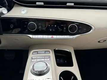 GENESIS GV70 Luxury 4WD