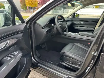 GENESIS GV70 Luxury 4WD