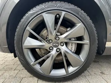 GENESIS GV70 Luxury 4WD