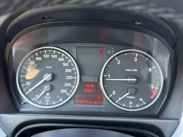 BMW E91 318d