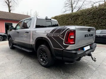 DODGE RAM 1500 Rebel  LPG-Gasanlage Panorama HUD