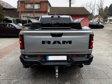 DODGE RAM 1500 Rebel  LPG-Gasanlage Panorama HUD