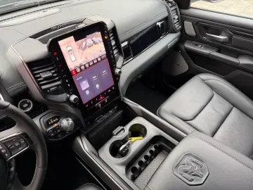 DODGE RAM 1500 Rebel  LPG-Gasanlage Panorama HUD