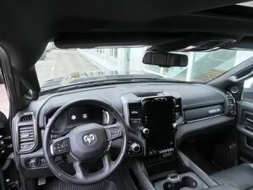 DODGE RAM 2500 CREW CAB POWER WAGON 6.4l V8