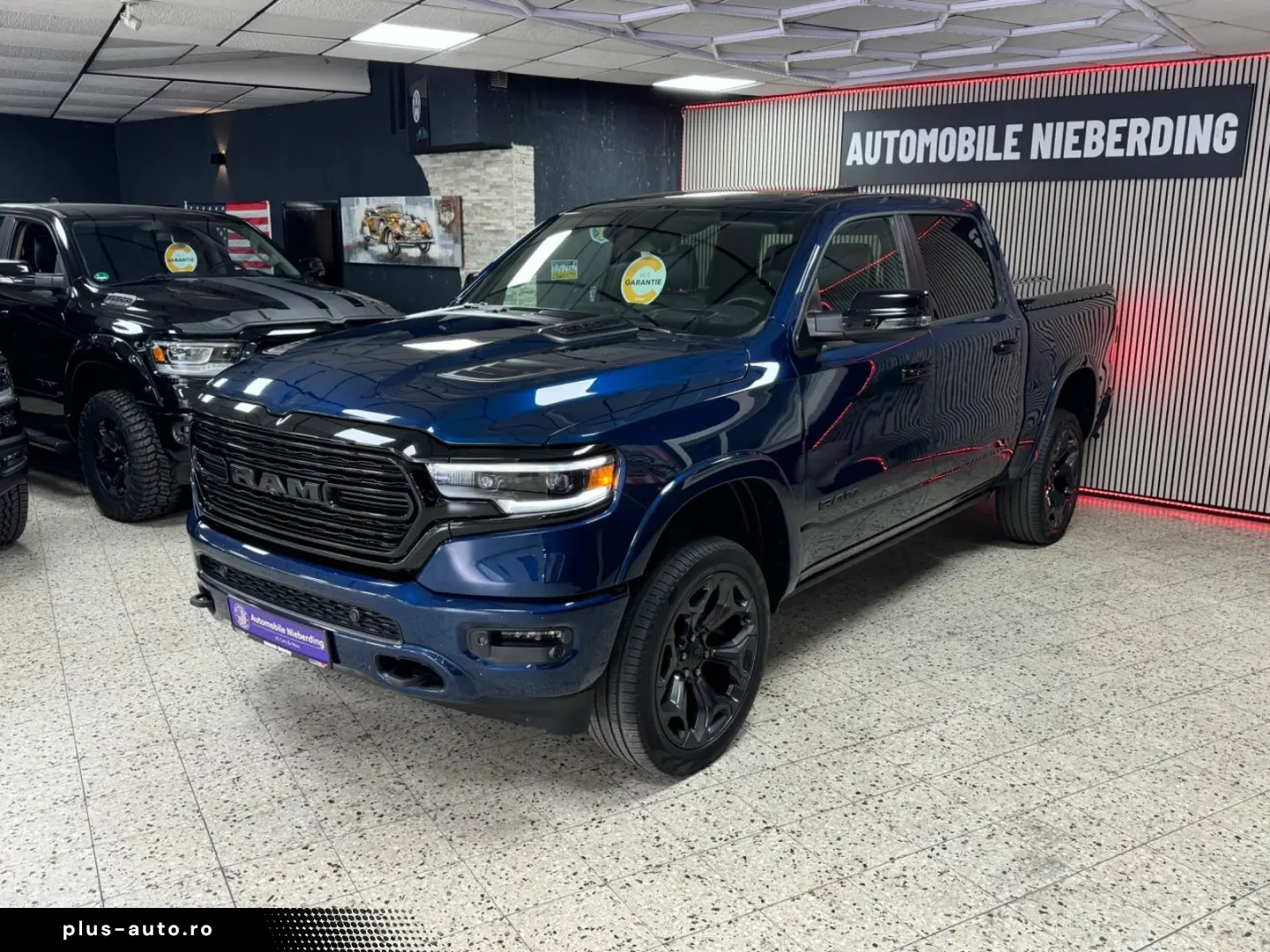 DODGE RAM 5.7 HEMI 4X4 LIMITED LCD TACHO PANO ACC 360