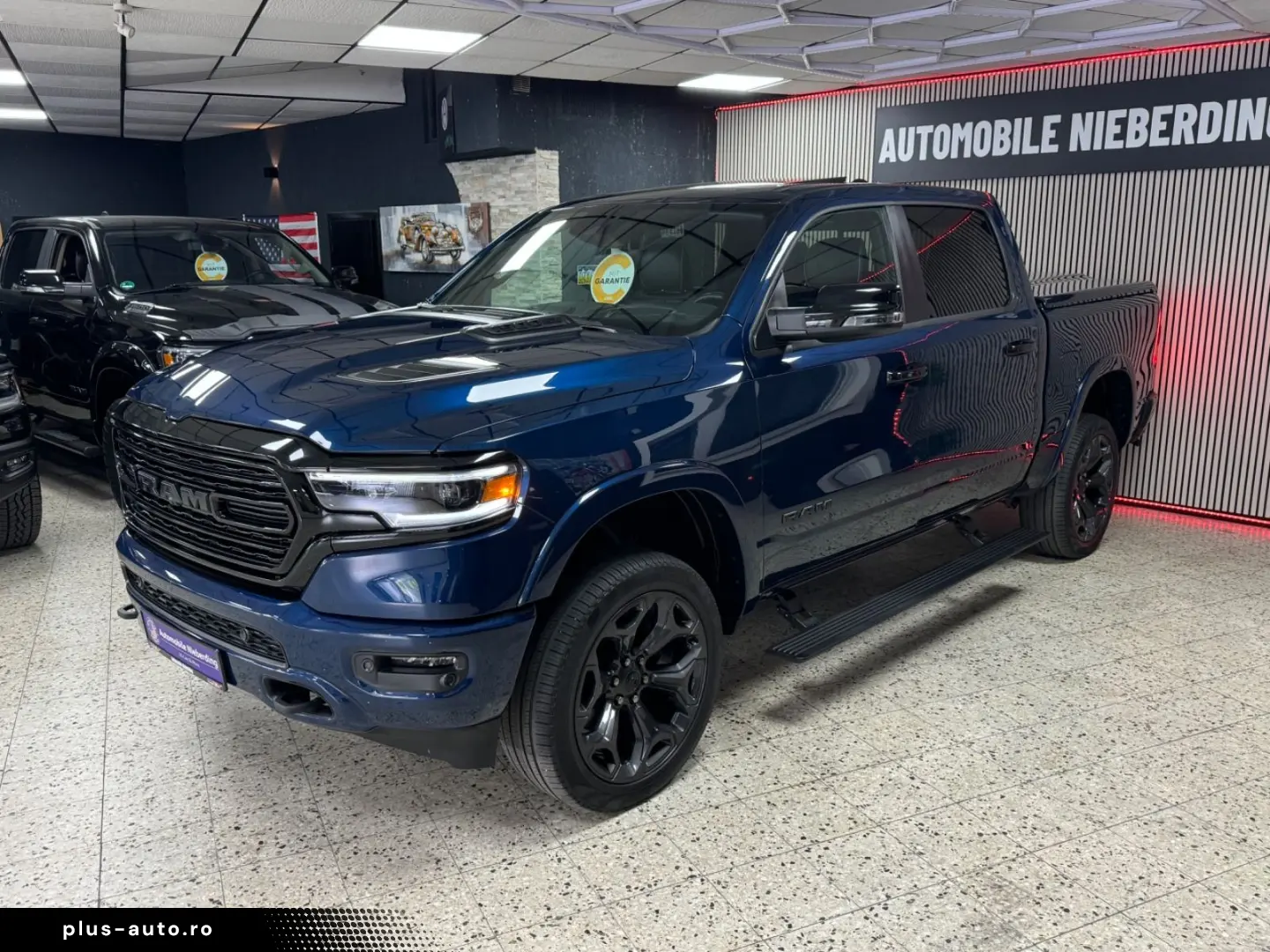DODGE RAM 5.7 HEMI 4X4 LIMITED LCD TACHO PANO ACC 360