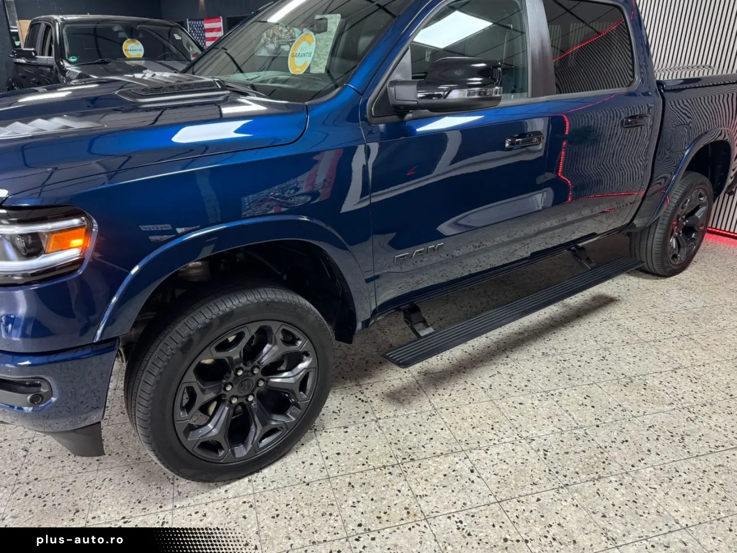 DODGE RAM 5.7 HEMI 4X4 LIMITED LCD TACHO PANO ACC 360