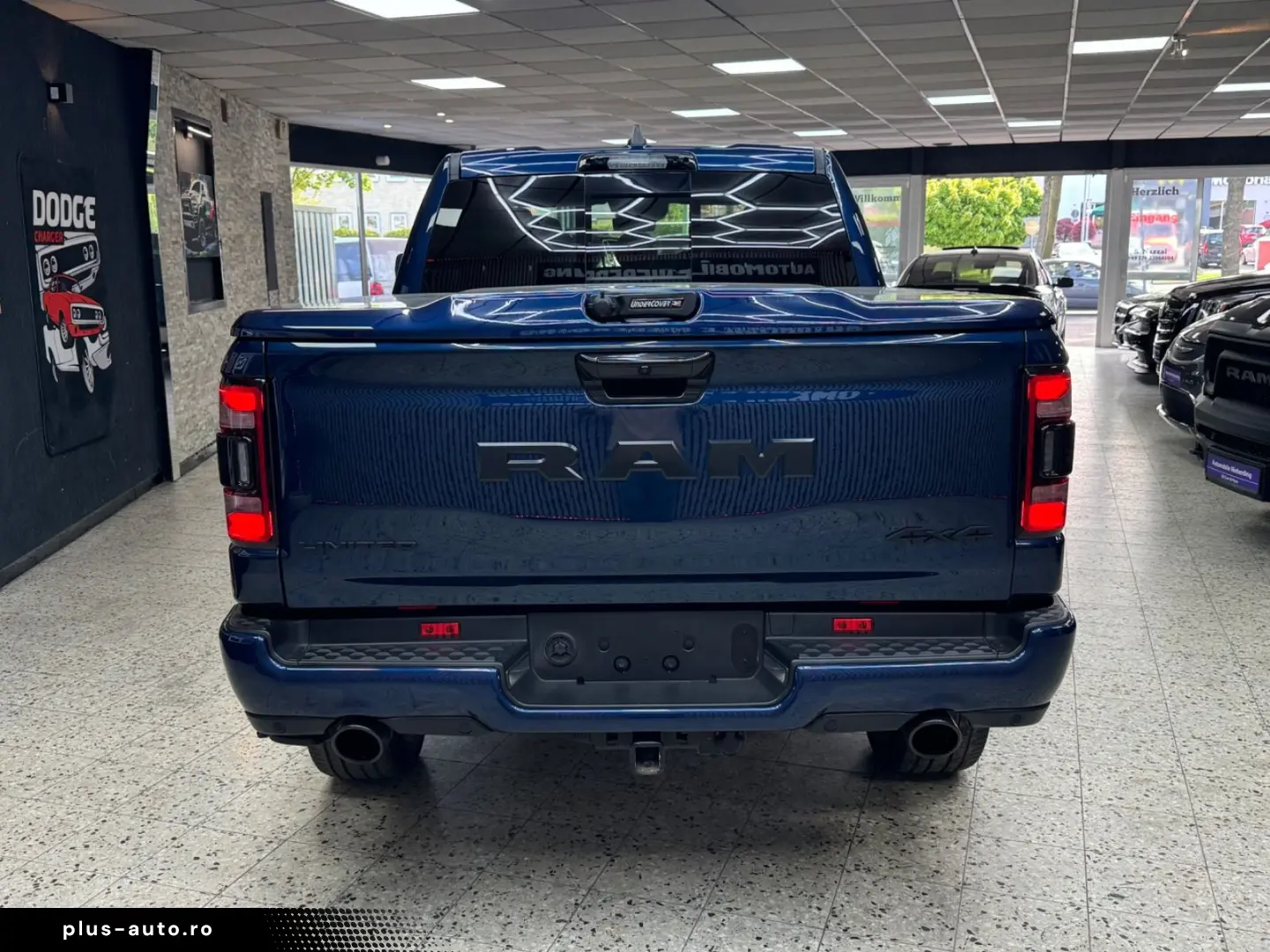 DODGE RAM 5.7 HEMI 4X4 LIMITED LCD TACHO PANO ACC 360