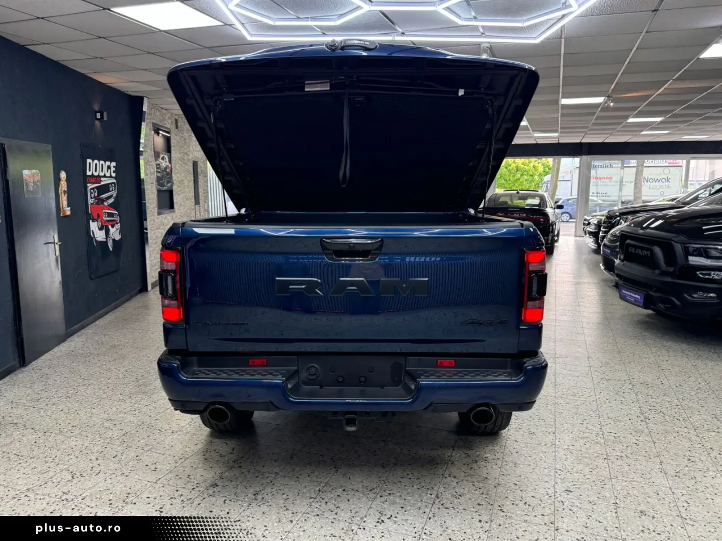 DODGE RAM 5.7 HEMI 4X4 LIMITED LCD TACHO PANO ACC 360