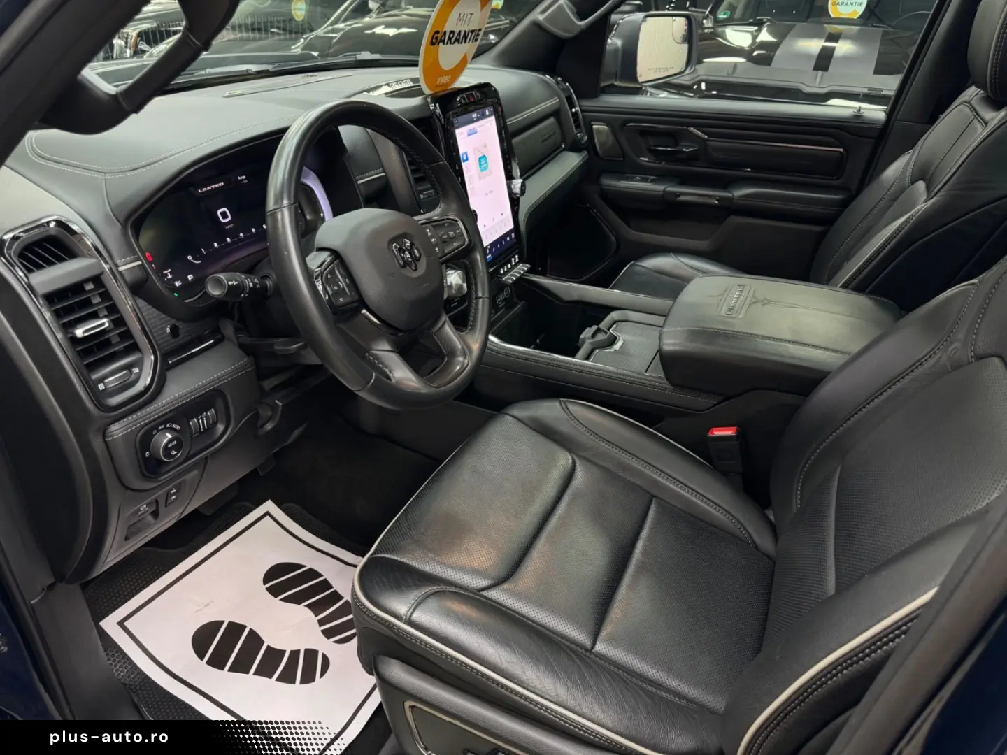 DODGE RAM 5.7 HEMI 4X4 LIMITED LCD TACHO PANO ACC 360