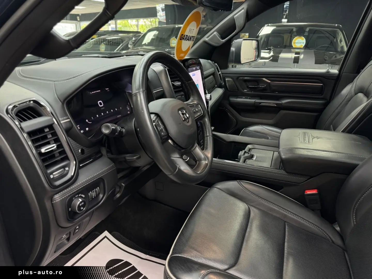 DODGE RAM 5.7 HEMI 4X4 LIMITED LCD TACHO PANO ACC 360